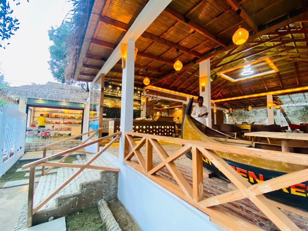 Beach Queen Resort ค็อกเซสบาซาร์ ภายนอก รูปภาพ